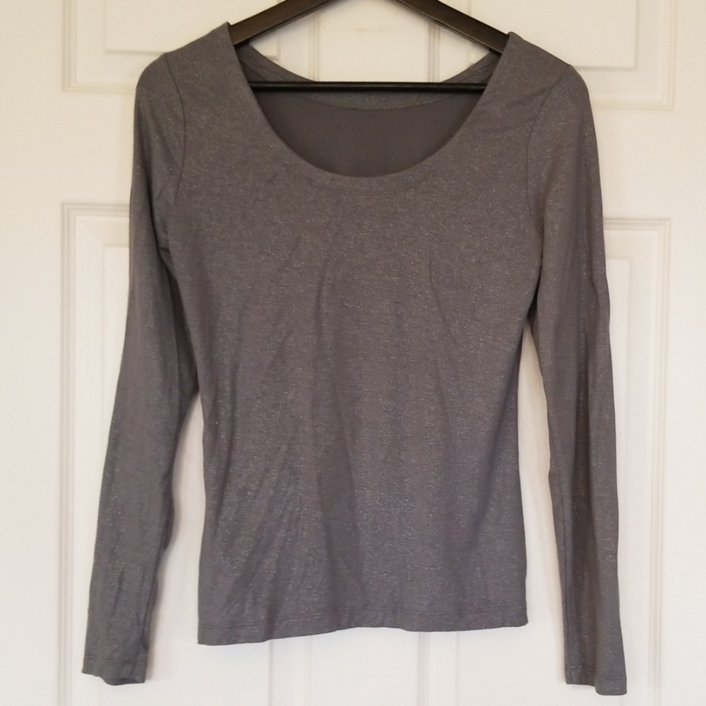 Banana Republic long sleeve t shirt - Picture 3 of 4